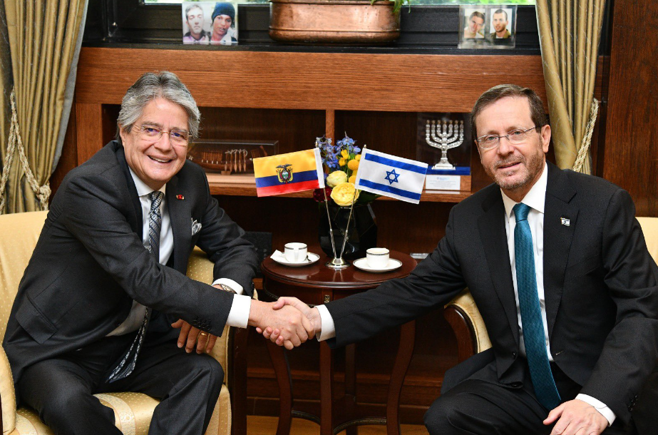 Ecuador e Israel firman memorando para iniciar acuerdo comercial